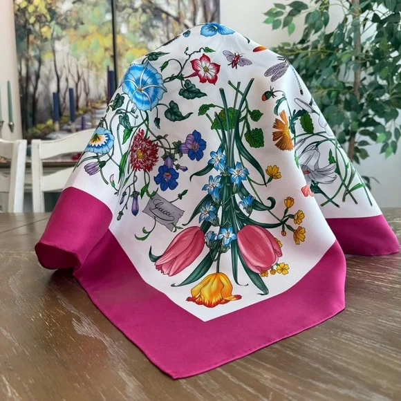 Authentic GUCCI Scarf - Picture 7 of 8